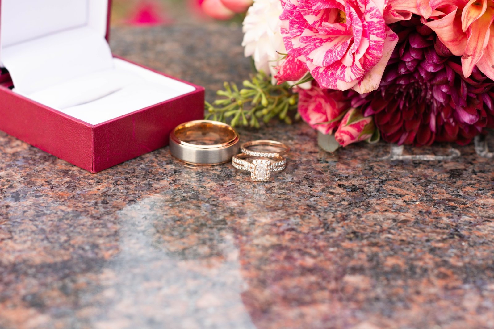 Wedding rings, Twin Cities wedding photography